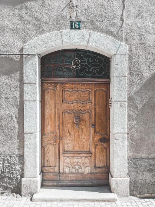 Petit Patio - 2 Chambres - Centre Ville - Climatisation كاسيس المظهر الخارجي الصورة