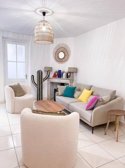 Petit Patio - 2 Chambres - Centre Ville - Climatisation كاسيس المظهر الخارجي الصورة