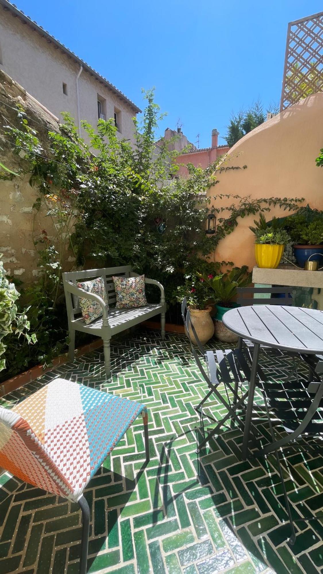 Petit Patio - 2 Chambres - Centre Ville - Climatisation كاسيس المظهر الخارجي الصورة