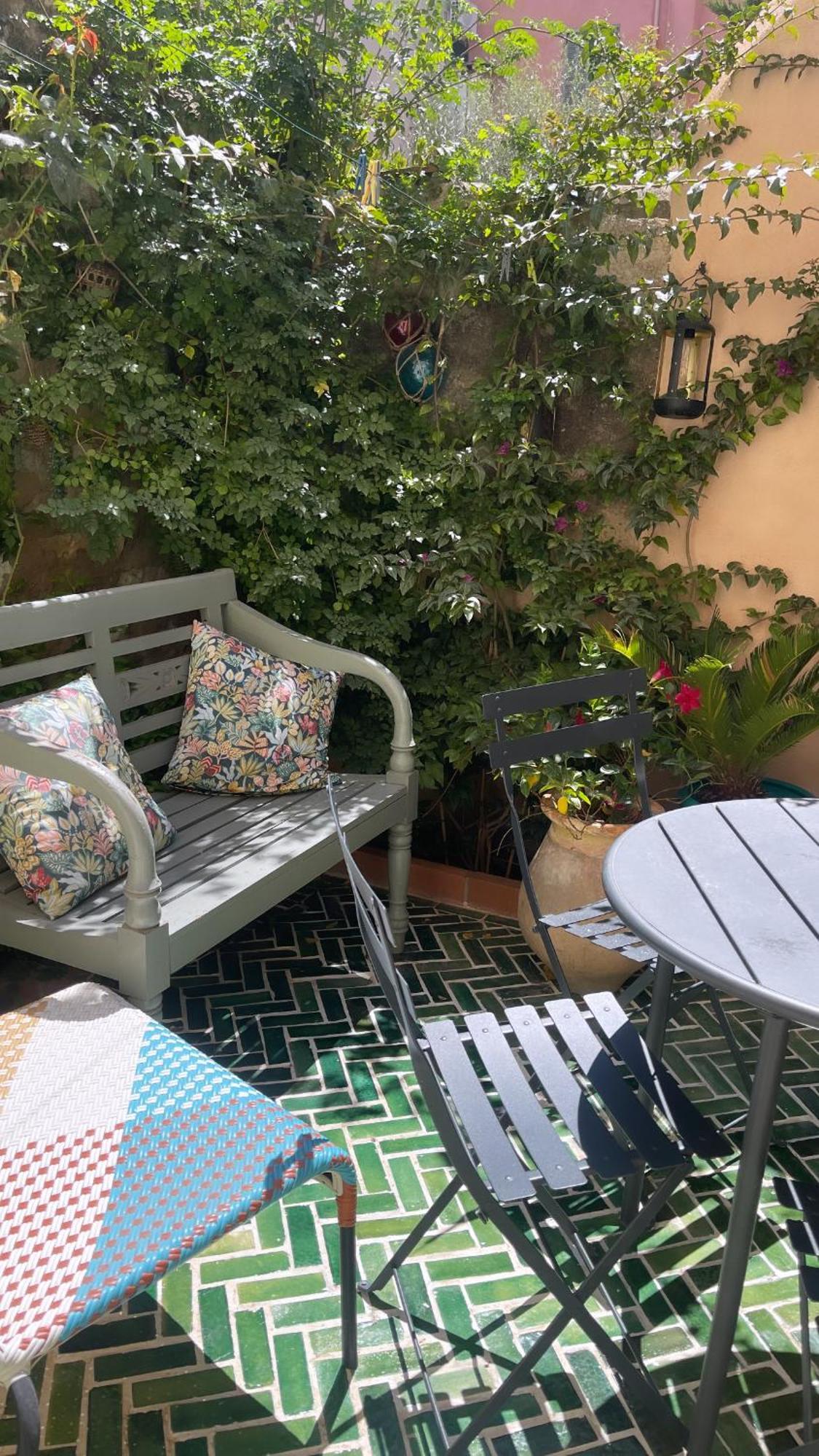 Petit Patio - 2 Chambres - Centre Ville - Climatisation كاسيس المظهر الخارجي الصورة